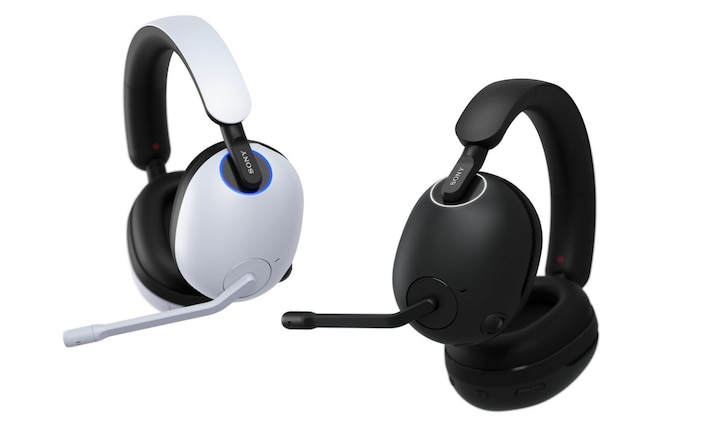 Image of the white and black INZONE H5 headphones shot at different angles.